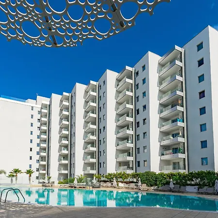 Blue Gold Escape - Ocean View, Airco, Heated Pool Daire