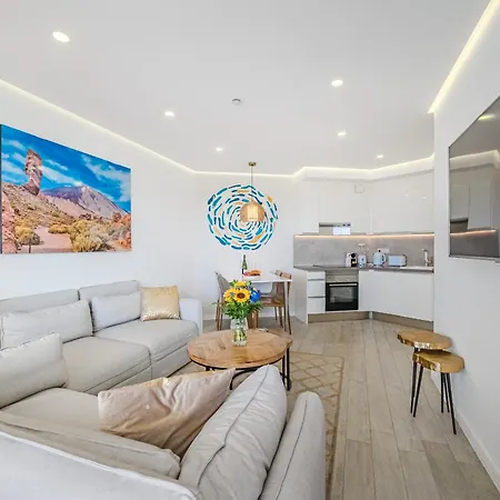 Blue Gold Escape In Ocean Garden Lägenhet *