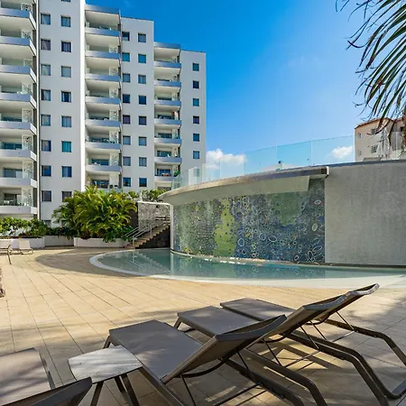 Blue Gold Escape - Ocean View, Airco, Heated Pool Apartamento *